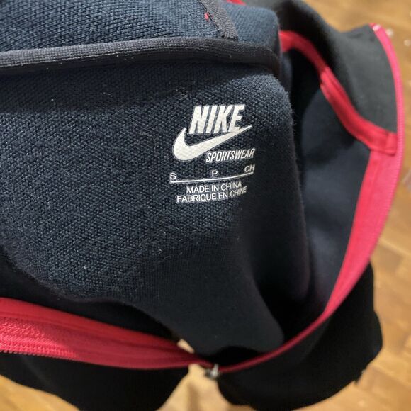 Nike Women's Yoga Jacket Small Performance Workout Black‎ Red Purple - Picture 4 of 7